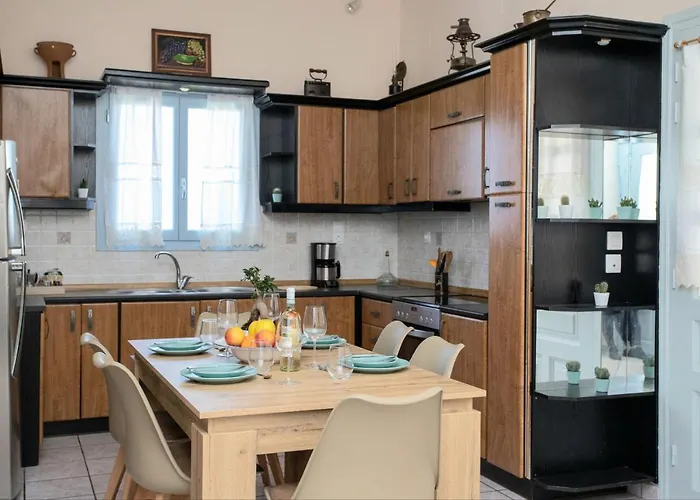 Dom wakacyjny Agriolivadi View House *